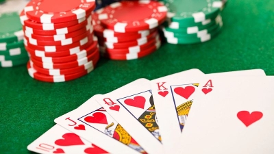 Poker - Bí quyết chinh phục mọi ván bài làm bạn mê mẩn